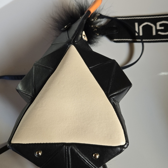 Purificacion Garcia Origami Handbag Crossbody Purse Pengui Penguin Black Leather - Picture 11 of 15